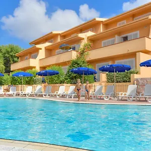 Le Onde Aparthotel Badesi